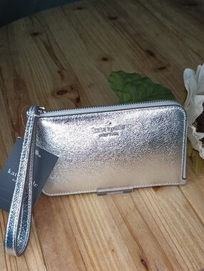 Kate Spade Lucy Metallic L-Zip Wristlet